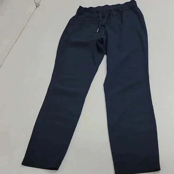 Lululemon On The Fly Pant *Woven 28"Midnight Navy - Picture 3 of 15